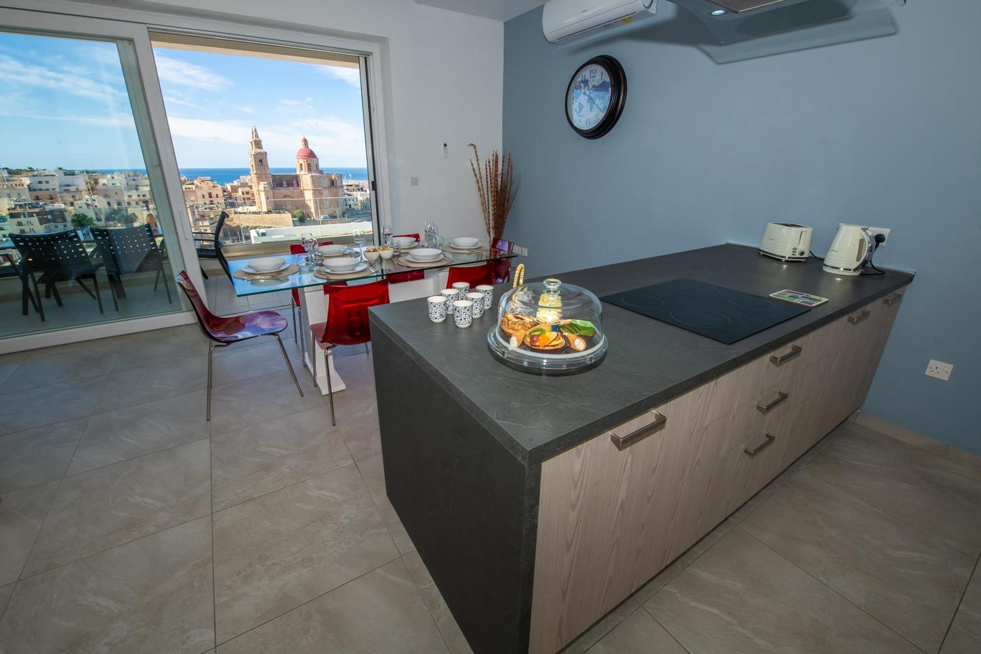 Clifftop Modern Apartment เมลลิฮา ภายนอก รูปภาพ