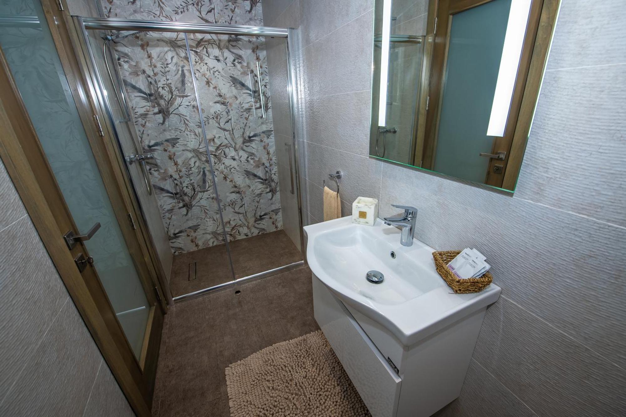 Clifftop Modern Apartment เมลลิฮา ภายนอก รูปภาพ
